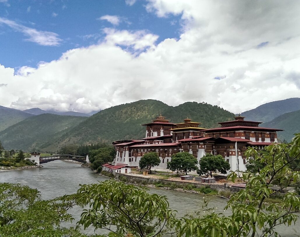 bhutan king palace